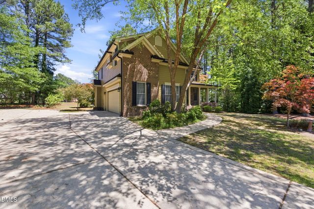 126 Shining Water Lane, Spring Lake, NC 28390