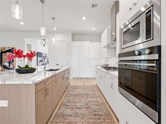 810 NW 72nd Street, Oklahoma City, OK 73116