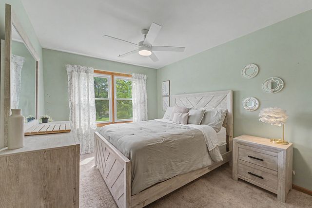 1262 Knollwood Circle, Crystal Lake, IL 60014