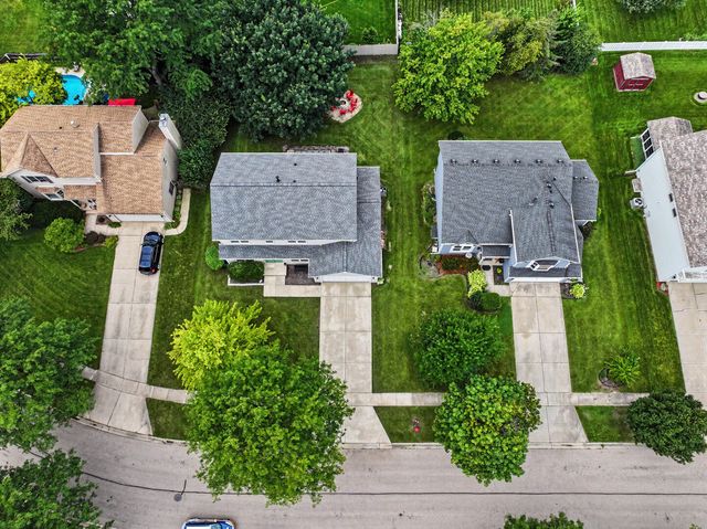 1262 Knollwood Circle, Crystal Lake, IL 60014