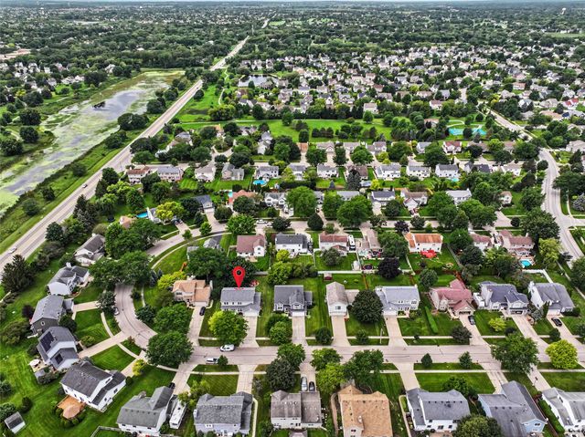 1262 Knollwood Circle, Crystal Lake, IL 60014