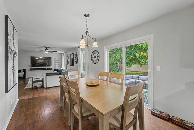 1262 Knollwood Circle, Crystal Lake, IL 60014