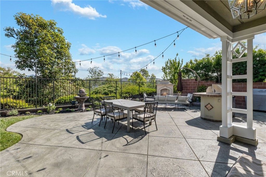 Image 46 of property listing at 6 Abyssinian Way, Ladera Ranch, CA 92694