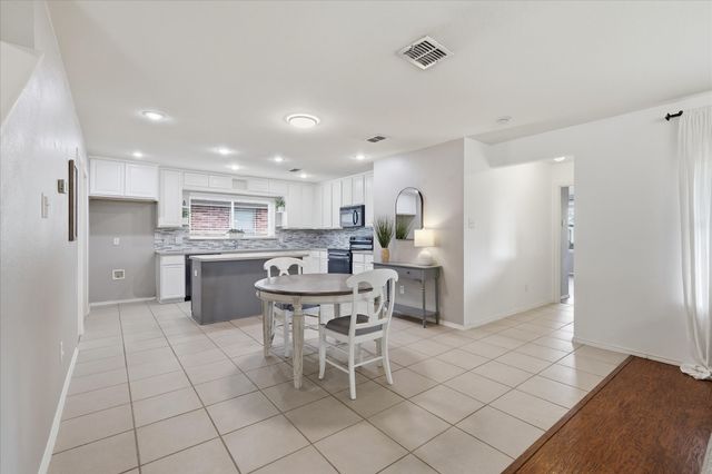 300 Highland Ridge Drive, Wylie, TX 75098