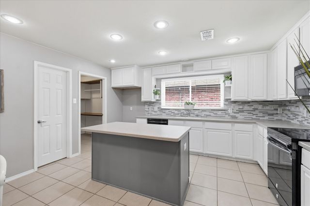 300 Highland Ridge Drive, Wylie, TX 75098