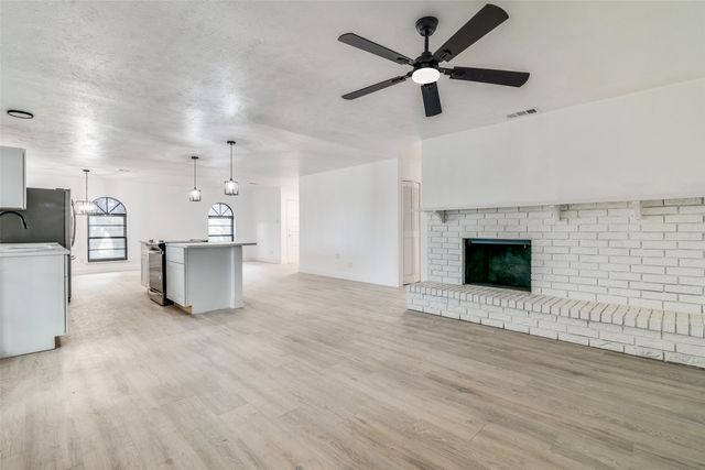 6401 Gate Ridge Circle, Garland, TX 75043