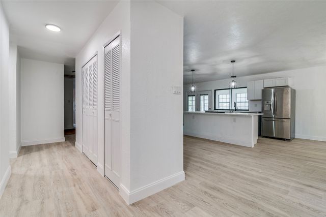 6401 Gate Ridge Circle, Garland, TX 75043