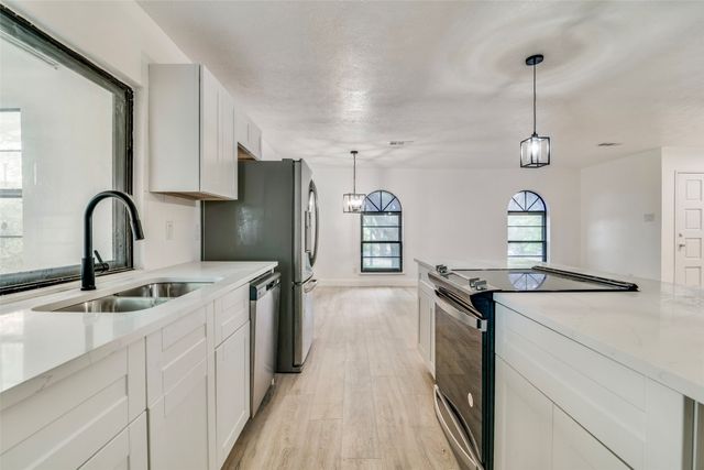 6401 Gate Ridge Circle, Garland, TX 75043