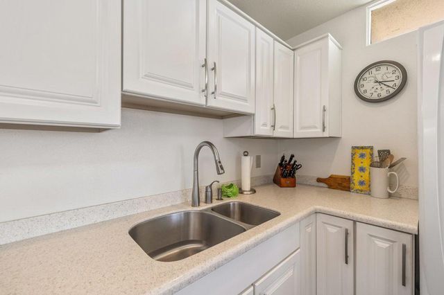 73700 Grapevine Street 8, Palm Desert, CA 92260