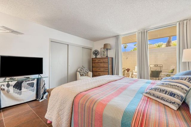 73700 Grapevine Street 8, Palm Desert, CA 92260