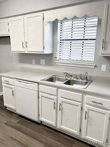 712 E Gardendale Drive, Montgomery, AL 36110