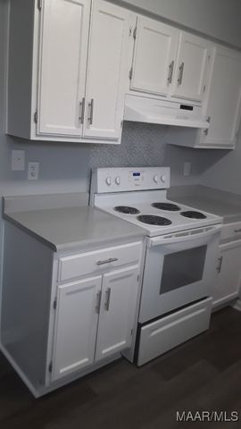 712 E Gardendale Drive, Montgomery, AL 36110