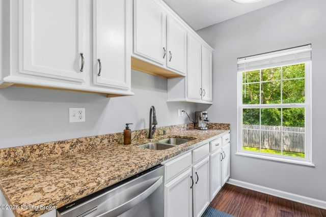 7301 Autumn Trace Dr 202, Louisville, KY 40214