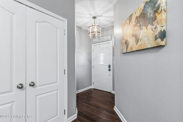 7301 Autumn Trace Dr 202, Louisville, KY 40214