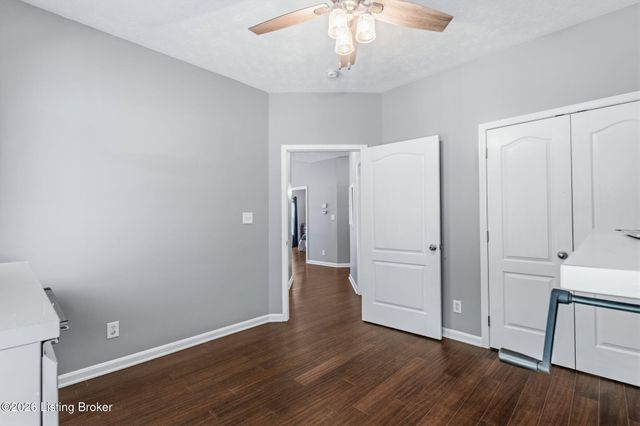 7301 Autumn Trace Dr 202, Louisville, KY 40214