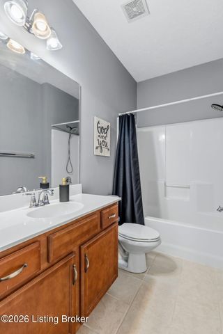 7301 Autumn Trace Dr 202, Louisville, KY 40214