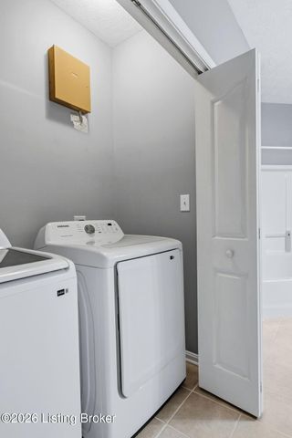 7301 Autumn Trace Dr 202, Louisville, KY 40214