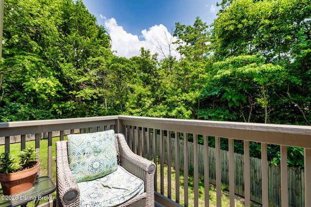 7301 Autumn Trace Dr 202, Louisville, KY 40214