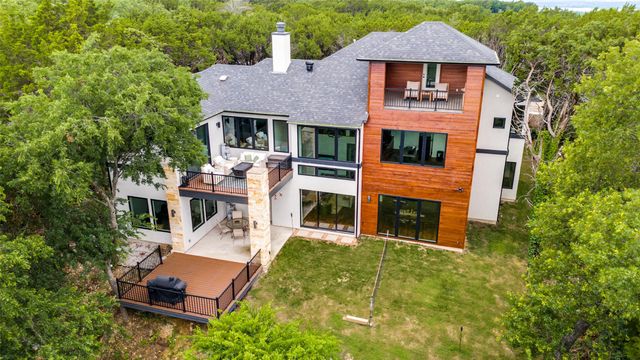 608 Redbud Court, Cedar Hill, TX 75104