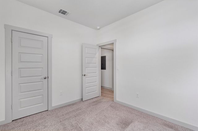 8206 Linda Michelle LN, Austin, TX 78724