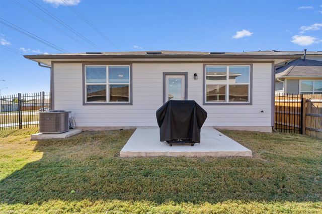 8206 Linda Michelle LN, Austin, TX 78724