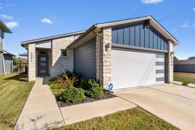 8206 Linda Michelle LN, Austin, TX 78724