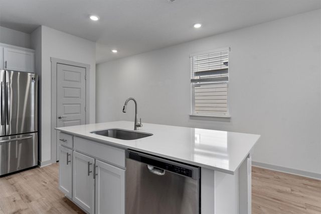 8206 Linda Michelle LN, Austin, TX 78724