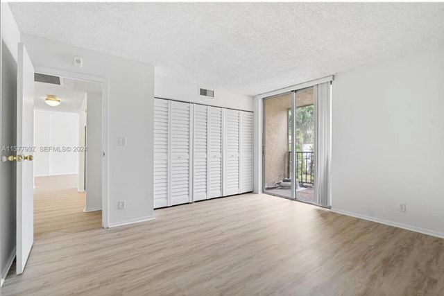 2001 ATLANTIC SHORES Boulevard 109, Hallandale Beach, FL 33009