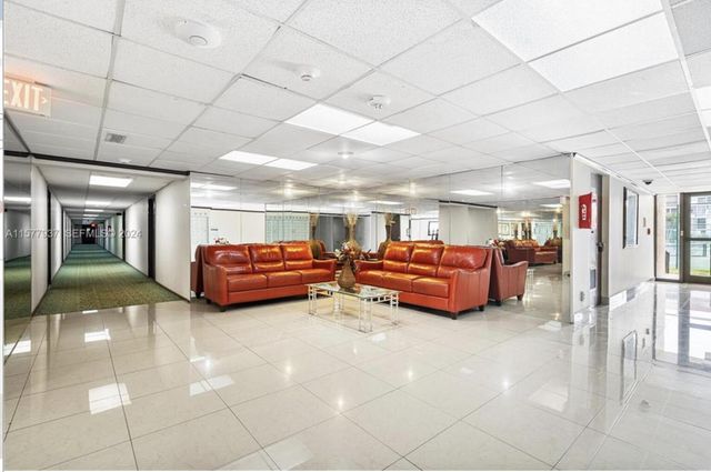 2001 ATLANTIC SHORES Boulevard 109, Hallandale Beach, FL 33009
