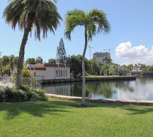 2001 ATLANTIC SHORES Boulevard 109, Hallandale Beach, FL 33009
