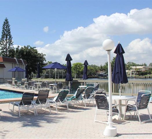 2001 ATLANTIC SHORES Boulevard 109, Hallandale Beach, FL 33009