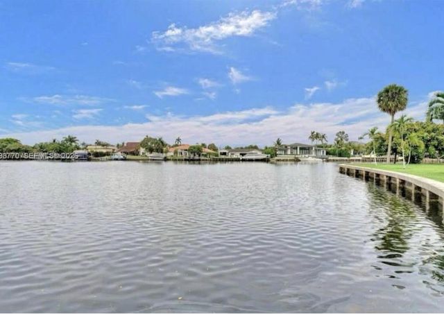 2001 ATLANTIC SHORES Boulevard 109, Hallandale Beach, FL 33009