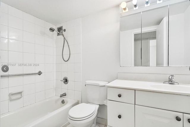 2001 ATLANTIC SHORES Boulevard 109, Hallandale Beach, FL 33009