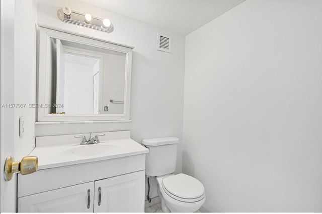 2001 ATLANTIC SHORES Boulevard 109, Hallandale Beach, FL 33009