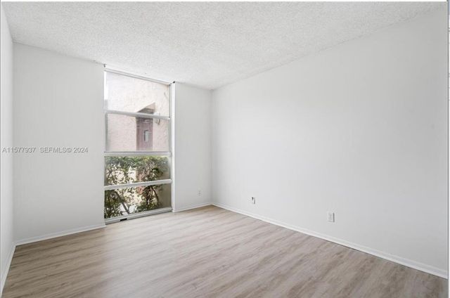 2001 ATLANTIC SHORES Boulevard 109, Hallandale Beach, FL 33009