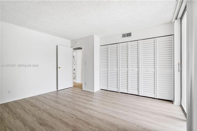 2001 ATLANTIC SHORES Boulevard 109, Hallandale Beach, FL 33009