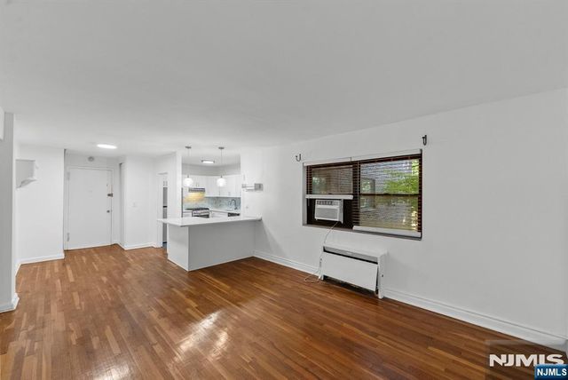 3031 Edwin Avenue 1C, Fort Lee, NJ 07024