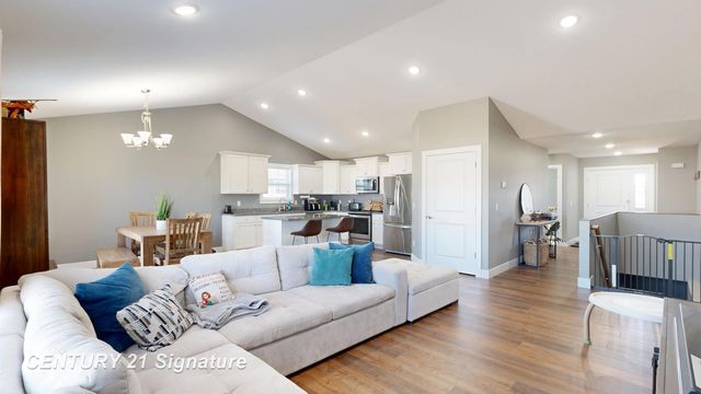 2193 N Ryan Court, Bay City, MI 48706