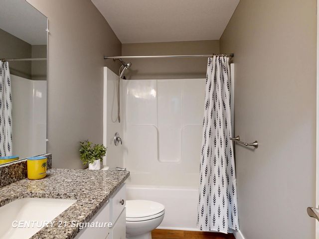 2193 N Ryan Court, Bay City, MI 48706