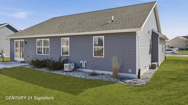 2193 N Ryan Court, Bay City, MI 48706