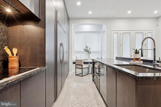 707 S 15TH ST, Philadelphia, PA 19146