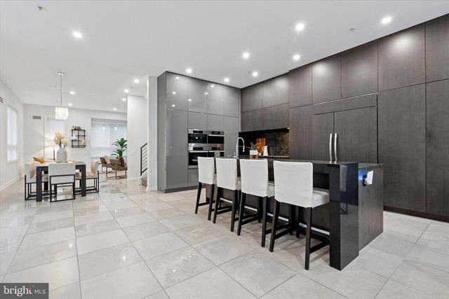 707 S 15TH ST, Philadelphia, PA 19146