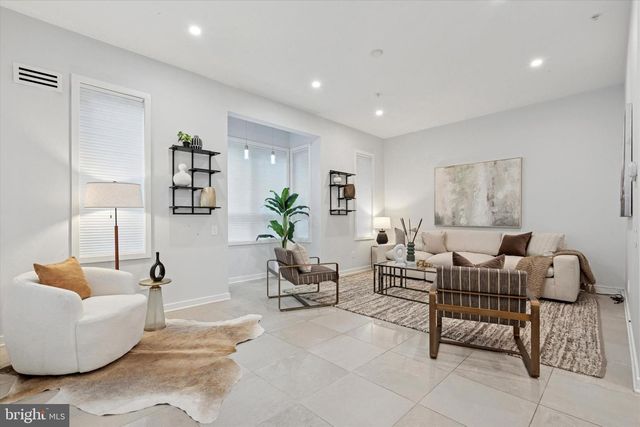 707 S 15TH ST, Philadelphia, PA 19146