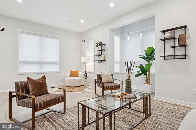 707 S 15TH ST, Philadelphia, PA 19146