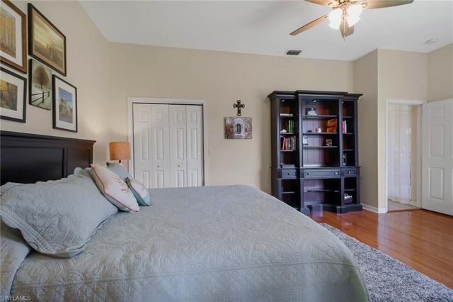 184 Vintage CIR N201, Naples, FL 34119