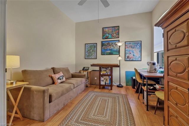 184 Vintage CIR N201, Naples, FL 34119