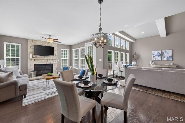 2701 Brook Hill Lane, St Charles, MO 63303