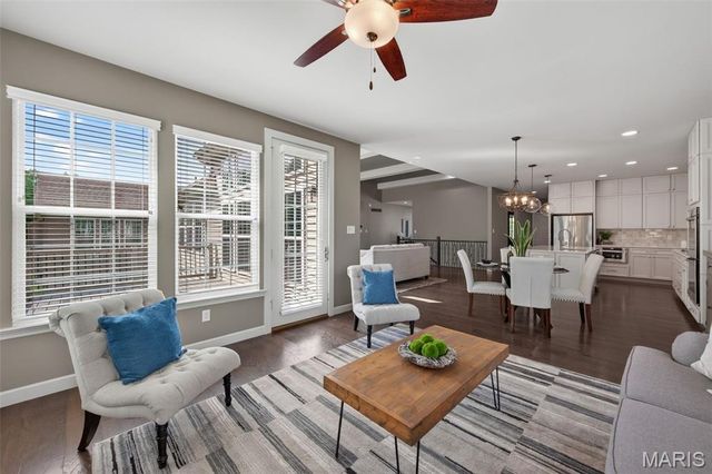 2701 Brook Hill Lane, St Charles, MO 63303