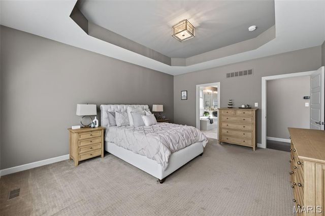 2701 Brook Hill Lane, St Charles, MO 63303