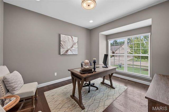 2701 Brook Hill Lane, St Charles, MO 63303